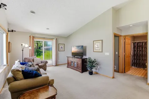 1096 Prairie View Drive SW Hutchinson MN 55350