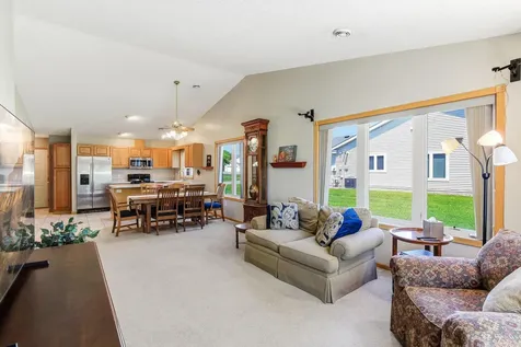 1096 Prairie View Drive SW Hutchinson MN 55350