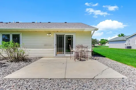 1096 Prairie View Drive SW Hutchinson MN 55350