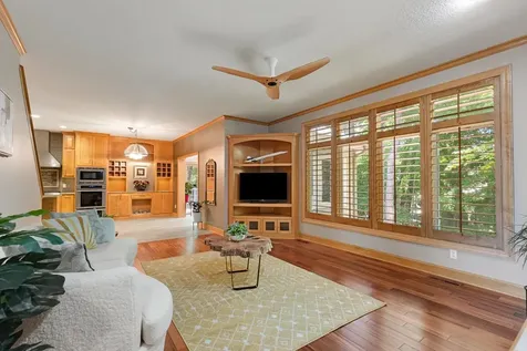 1228 Wildwood Way Chaska MN 55318
