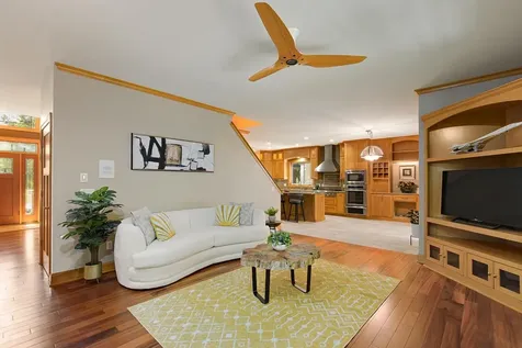 1228 Wildwood Way Chaska MN 55318