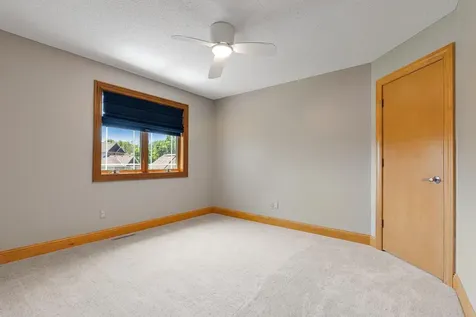 1228 Wildwood Way Chaska MN 55318
