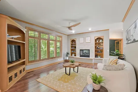 1228 Wildwood Way Chaska MN 55318