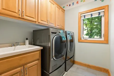1228 Wildwood Way Chaska MN 55318