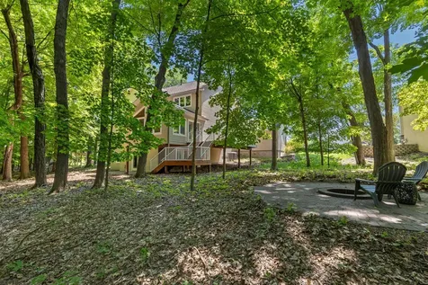 1228 Wildwood Way Chaska MN 55318