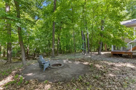 1228 Wildwood Way Chaska MN 55318