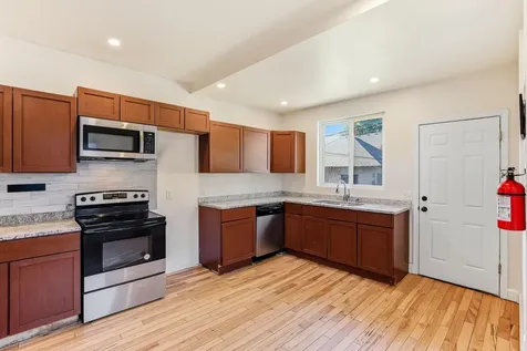 852 Ashland Avenue Saint Paul MN 55104
