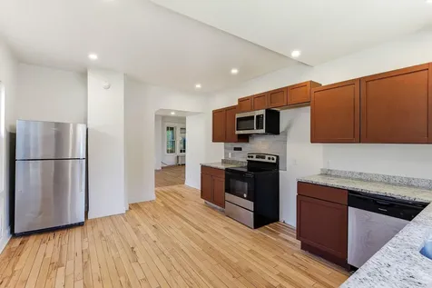 852 Ashland Avenue Saint Paul MN 55104
