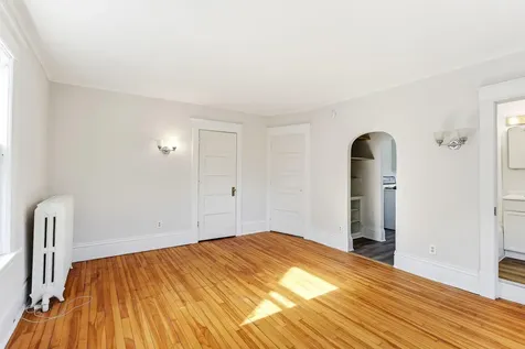 852 Ashland Avenue Saint Paul MN 55104