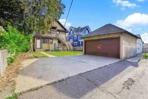 852 Ashland Avenue Saint Paul MN 55104