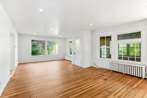 852 Ashland Avenue Saint Paul MN 55104