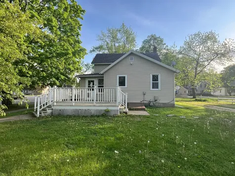 536 Gambia Avenue Wabasha MN 55981