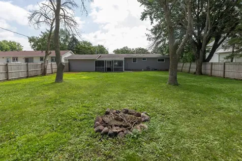 409 3rd Street NE Grand Meadow MN 55936
