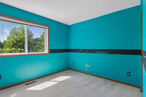 670 Kingfisher Lane Woodbury MN 55125
