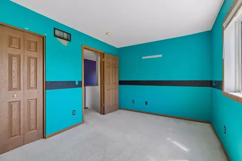 670 Kingfisher Lane Woodbury MN 55125