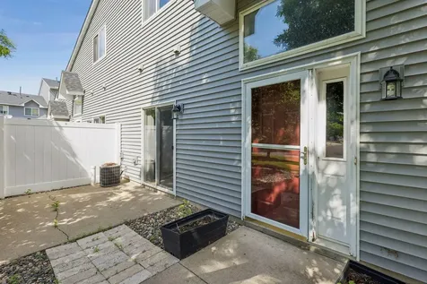 670 Kingfisher Lane Woodbury MN 55125