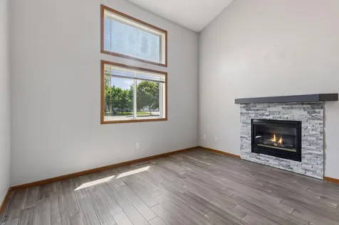 670 Kingfisher Lane Woodbury MN 55125