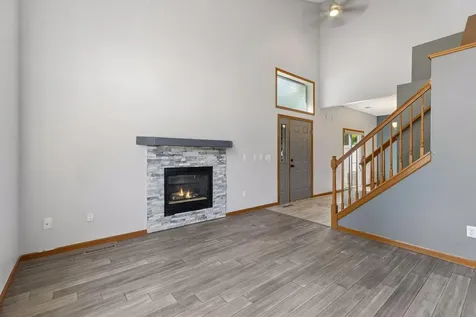 670 Kingfisher Lane Woodbury MN 55125