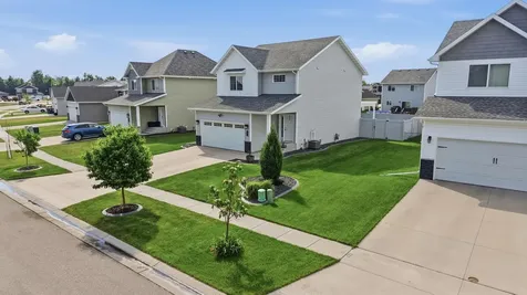 829 Cathy Drive W West Fargo ND 58078