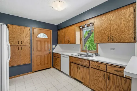 1870 7th Street NW New Brighton MN 55112