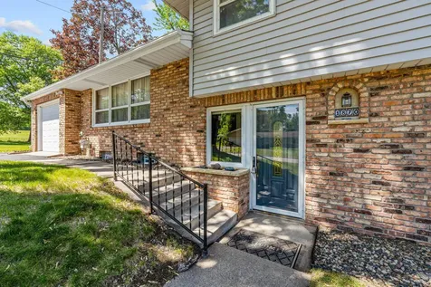 1870 7th Street NW New Brighton MN 55112