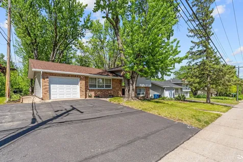 1870 7th Street NW New Brighton MN 55112