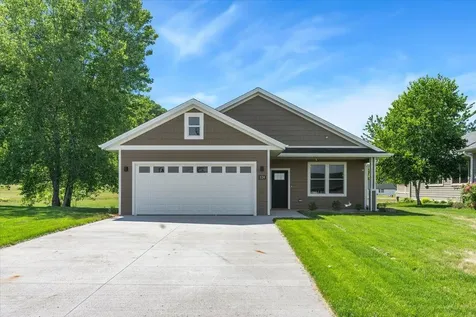 524 Cottonwood Circle Lake City MN 55041