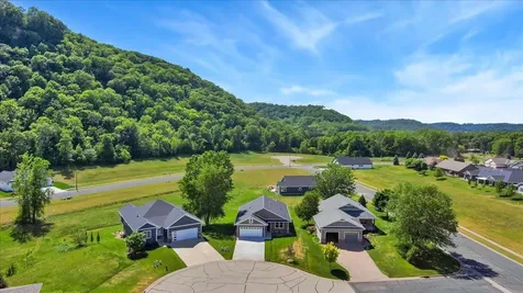 524 Cottonwood Circle Lake City MN 55041