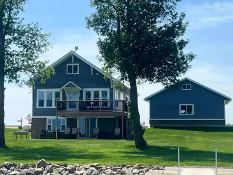 7998 147th Avenue SE Lake Lillian MN 56253