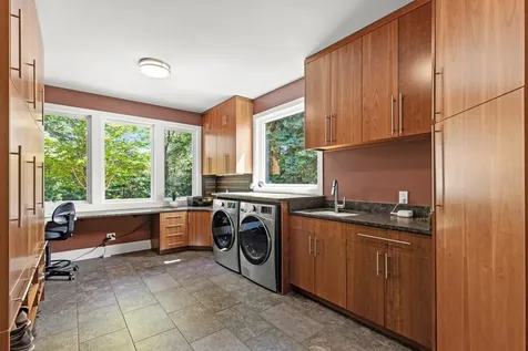 9200 Hearthstead Lane Eden Prairie MN 55347