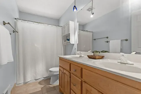 9200 Hearthstead Lane Eden Prairie MN 55347