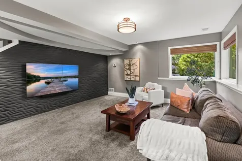 9200 Hearthstead Lane Eden Prairie MN 55347