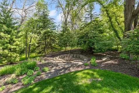 9200 Hearthstead Lane Eden Prairie MN 55347