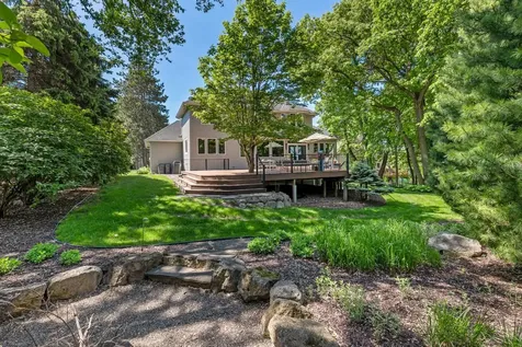 9200 Hearthstead Lane Eden Prairie MN 55347