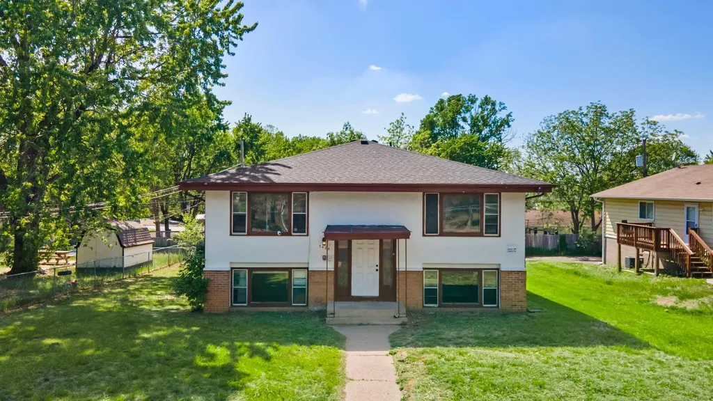 5428 5th Street NE Fridley MN 55421
