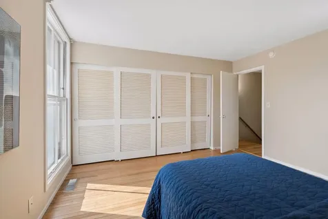 6433 Barrie Road Edina MN 55435