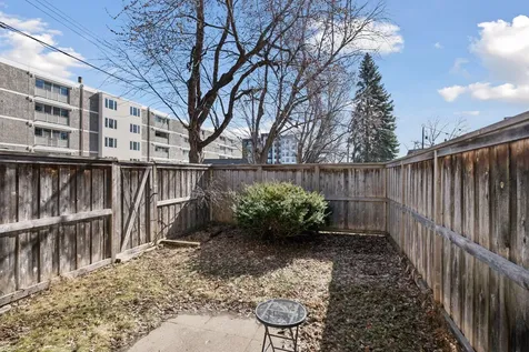 6433 Barrie Road Edina MN 55435
