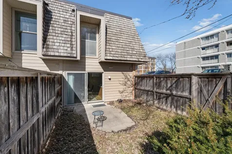 6433 Barrie Road Edina MN 55435