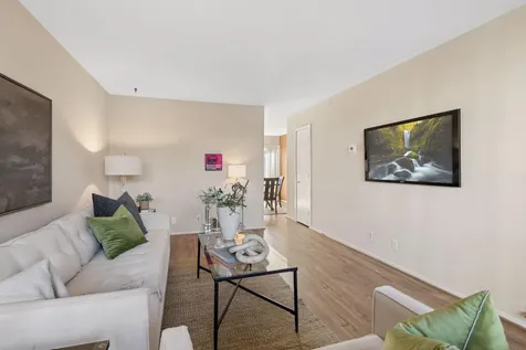 6433 Barrie Road Edina MN 55435