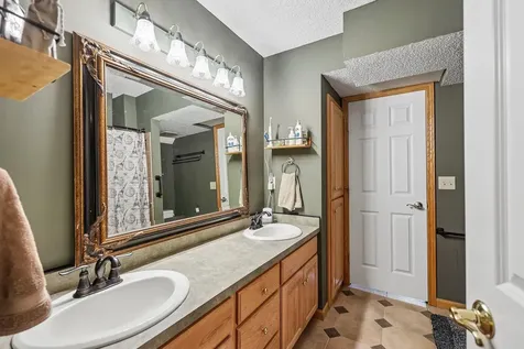 3244 140th Avenue NW Andover MN 55304