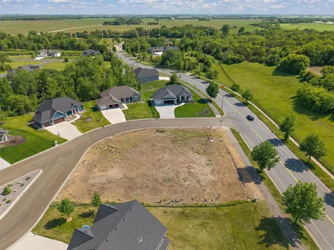 1782 Brandlewood Court Hastings MN 55033