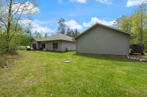 1105 W Taylor Avenue Cloquet MN 55720
