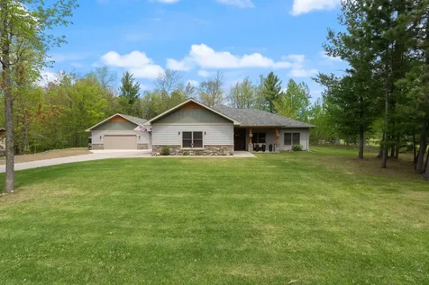 1105 W Taylor Avenue Cloquet MN 55720