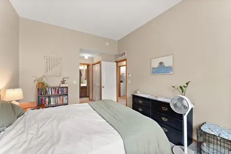 1610 Woodlynn Avenue Maplewood MN 55109