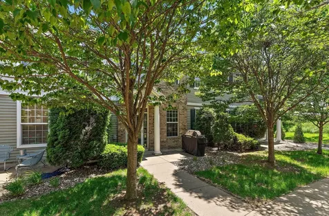 1610 Woodlynn Avenue Maplewood MN 55109