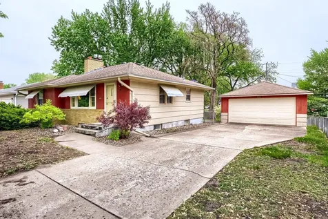 8725 5th Avenue S Bloomington MN 55420
