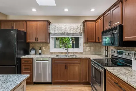 11304 19th Avenue S Burnsville MN 55337