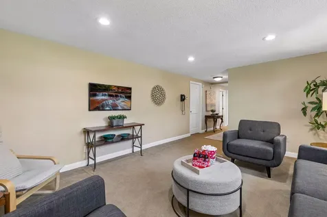 11304 19th Avenue S Burnsville MN 55337