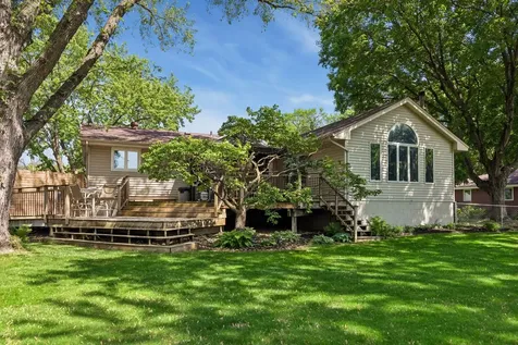 11304 19th Avenue S Burnsville MN 55337