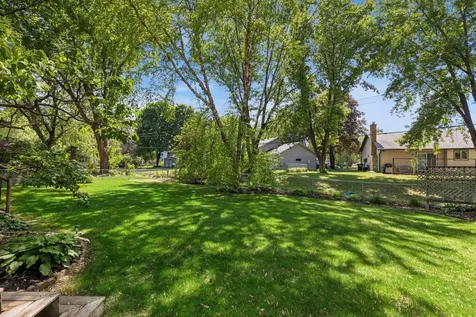 11304 19th Avenue S Burnsville MN 55337